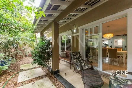 Casa de Condomínio com 4 Quartos para alugar, 450m² no Jardim Carvalho, Porto Alegre