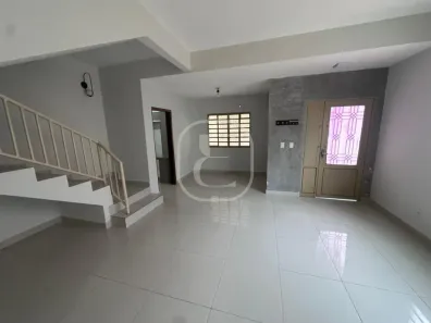 Sobrado com 3 Quartos para alugar, 120m² no Plano Diretor Sul, Palmas