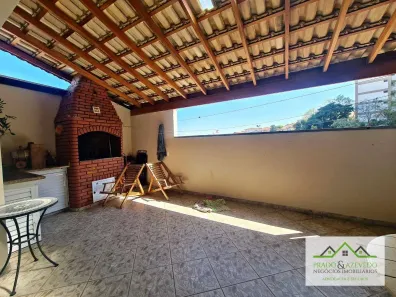 Casa com 3 Quartos à venda, 236m² no Jardim Colombo, São Paulo
