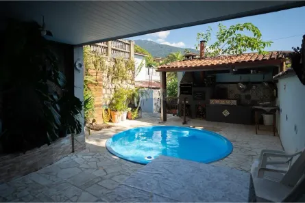 Casa com 5 Quartos à venda, 157m² no Zabumba, Ilhabela