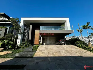 Casa de Condomínio com 3 Quartos à venda, 354m² no Marechal Rondon, Canoas