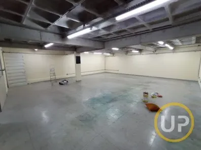 Ponto Comercial para alugar, 210m² no Monsenhor Messias, Belo Horizonte