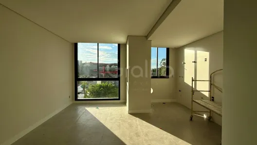 Apartamento com 2 Quartos à venda, 74m² no Jurerê, Florianópolis
