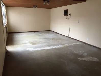 Sala Comercial à venda, 182m² no Santa Cecília, Porto Alegre