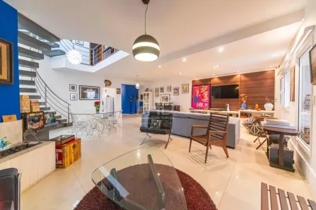 Sobrado com 4 Quartos à venda, 425m² no Vila Assunção, Santo André