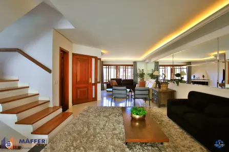 Casa com 3 Quartos à venda, 285m² no Chácara das Pedras, Porto Alegre