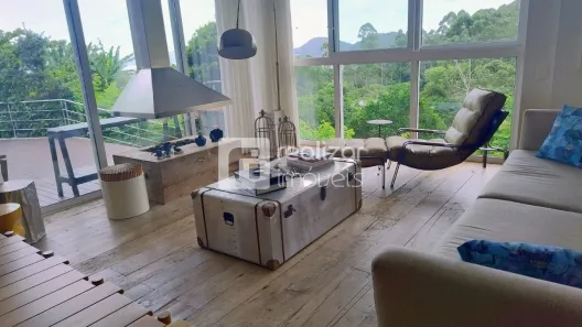 Casa de Condomínio com 4 Quartos à venda, 1600m² no Cacupé, Florianópolis