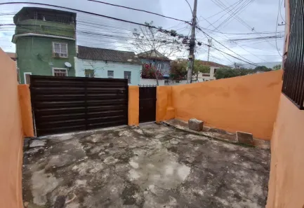 Casa com 2 Quartos para alugar, 78m² no Madureira, Rio de Janeiro