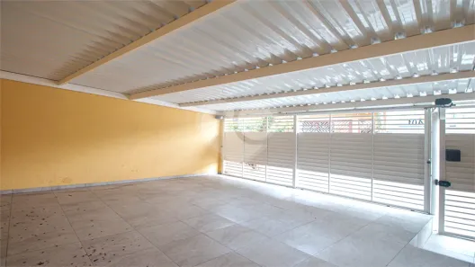 Sobrado com 4 Quartos à venda, 240m² no Jardim Peri Peri, São Paulo