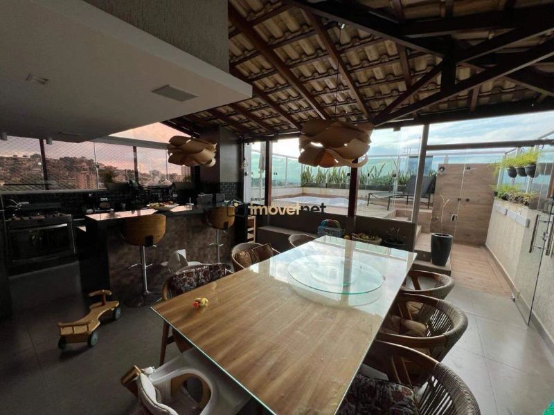 Cobertura com 4 quartos — Buritis, Belo Horizonte