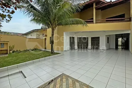 Casa com 4 Quartos à venda, 288m² no Balneario Flórida, Peruíbe