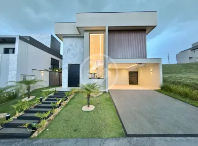 Casa de Condomínio com 4 Quartos à venda, 255m² no Jardins Capri, Senador Canedo