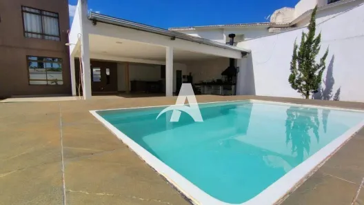 Casa com 3 Quartos para alugar, 450m² no Morada da Colina, Uberlândia