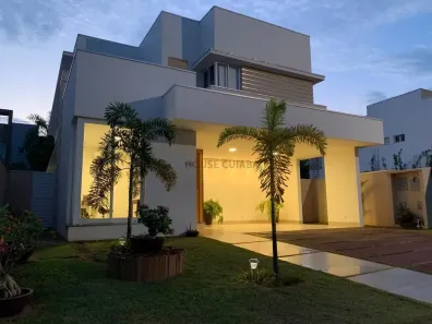 Casa de Condomínio com 4 Quartos para alugar, 313m² no Jardim Itália, Cuiabá