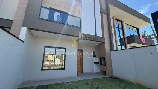 Sobrado com 3 Quartos à venda, 102m² no Cohapar, Guaratuba