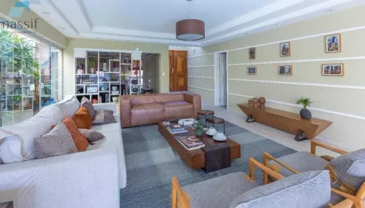 Casa com 4 Quartos à venda, 510m² no Vila Oliveira, Mogi das Cruzes