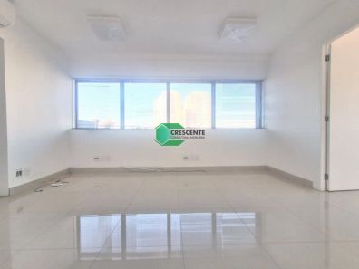 Sala Comercial para venda ou aluguel, 40m² no Vila Gilda, Santo André