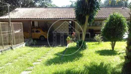 Fazenda/Sítio com 3 Quartos à venda, 120m² no Vila Uberabinha, São Paulo