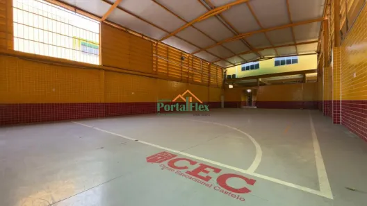 Galpão/Depósito/Armazém com 1 Quarto para venda ou aluguel, 262m² no Chácara Parreiral, Serra