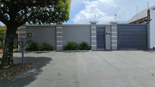 Casa com 3 Quartos à venda, 174m² no Monte Carlo, Campo Grande