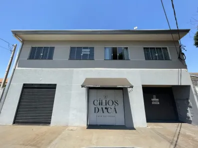 Apartamento com 2 Quartos para alugar, 82m² no Parque Residencial Aeroporto, Maringá