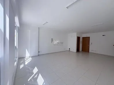 Sala Comercial para alugar, 42m² no Itacorubi, Florianópolis