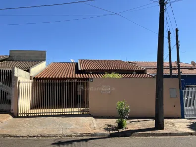 Casa com 3 Quartos à venda, 250m² no Residencial Professora Marieta, Londrina