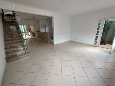 Casa com 3 Quartos para alugar, 230m² no Alto de Pinheiros, São Paulo