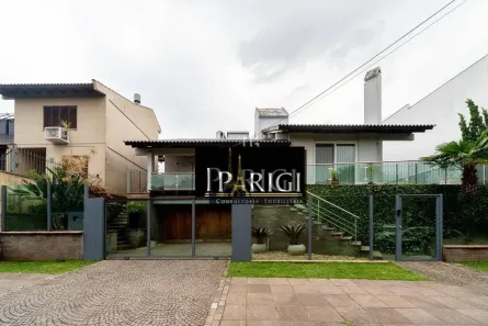 Casa com 4 Quartos para venda ou aluguel, 560m² no Chácara das Pedras, Porto Alegre