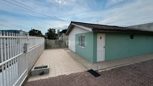 Casa com 3 Quartos à venda, 120m² no Forquilhinha, São José