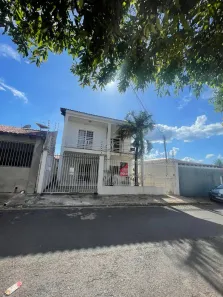 Sobrado com 3 Quartos à venda, 200m² no Jardim dos Estados, Várzea Grande