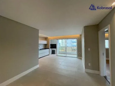 Apartamento com 3 Quartos para alugar, 120m² no Campinas, São José