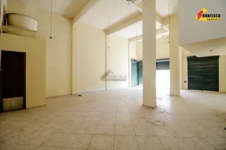 Ponto Comercial para alugar, 80m² no Belvedere, Divinópolis