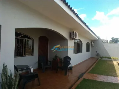 Casa com 3 Quartos à venda, 220m² no Santa Cruz, Cascavel