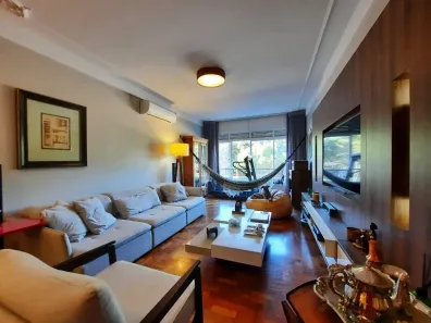 Apartamento com 3 Quartos à venda, 131m² no Cidade Baixa, Porto Alegre
