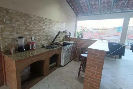 Casa com 3 Quartos à venda, 220m² no Santo Agostinho, Volta Redonda