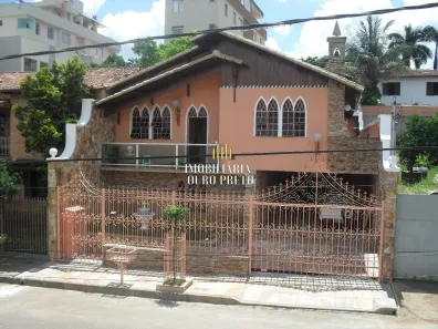 Casa com 3 Quartos à venda, 250m² no Santa Amélia, Belo Horizonte