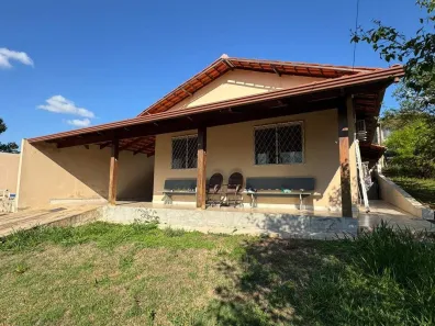 Fazenda/Sítio com 5 Quartos à venda, 200m² no Pedra Branca, São Joaquim de Bicas