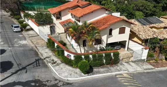 Casa de Condomínio com 4 Quartos à venda, 400m² no Planalto, Belo Horizonte