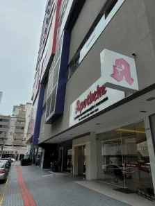 Sala Comercial à venda, 190m² no Meia Praia, Itapema