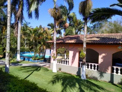 Fazenda/Sítio com 6 Quartos à venda, 650m² no Vila Americana, Tatuí