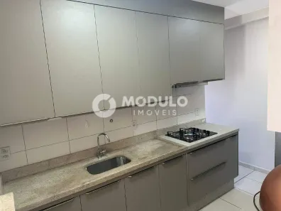 Apartamento com 3 Quartos para alugar, 110m² no Jardim Karaíba, Uberlândia