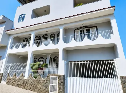 Apartamento com 2 Quartos para alugar, 80m² no Centro, Pouso Alegre