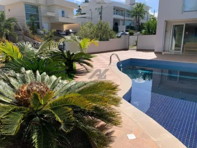 Casa de Condomínio com 4 Quartos à venda, 550m² no Chácaras Silvania, Valinhos