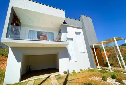 Casa com 4 Quartos à venda, 250m² no centro, Socorro