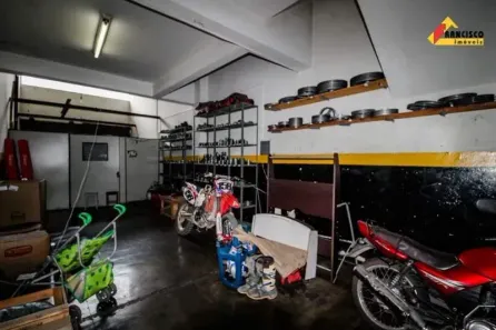 Ponto Comercial para alugar, 80m² no Centro, Divinópolis