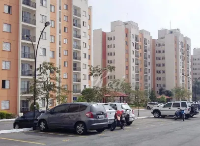 Apartamento com 3 Quartos para alugar, 76m² no Jardim Santa Helena, Suzano