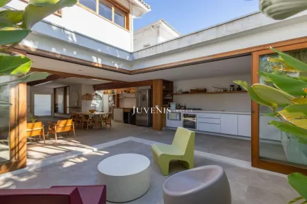 Casa com 3 Quartos à venda, 151m² no Maresias, São Sebastião