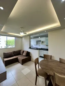 Apartamento com 2 Quartos para alugar, 46m² no Zona 08, Maringá
