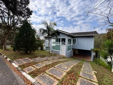 Casa de Condomínio com 3 Quartos à venda, 342m² no Jardim Indaiá, Embu das Artes